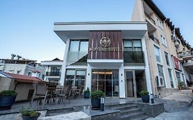 Muhtar Hotel